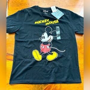 NWT WaltDisney Mickey Mouse  T-Shirt Sz M